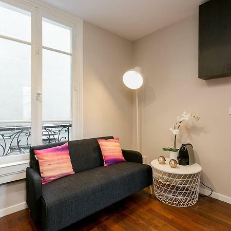 Charmant Studio Neuf Proche Des Invalides Apartment Paris Exterior photo